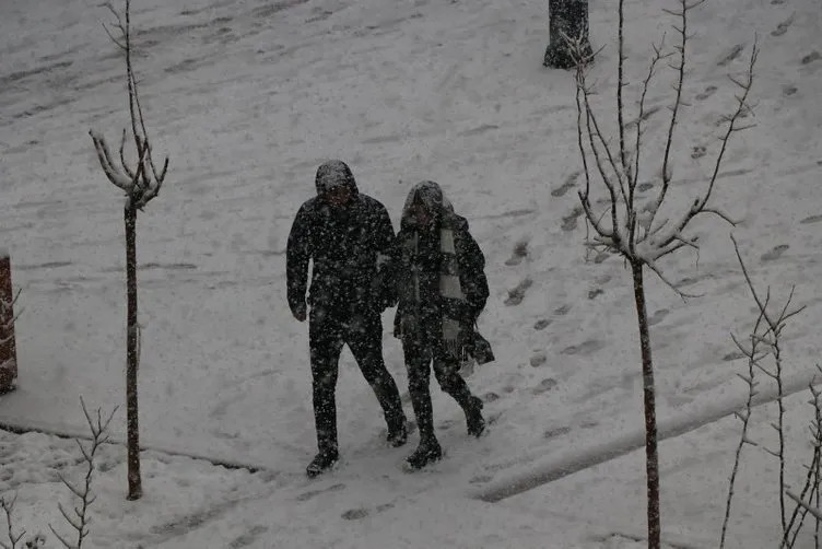 Meteoroloji, İstanbul ve Ankara'yı uyardı: Yarına dikkat!