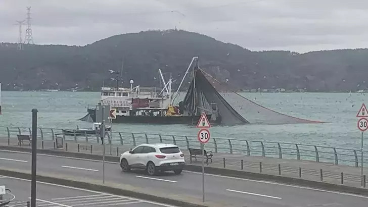 İstanbul Boğazı'nda tekne boyu tartışması