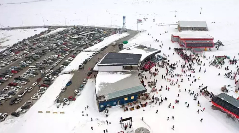 Erciyes, hafta sonu 123 bin ziyaretçiyi ağırlayarak rekor kırdı!