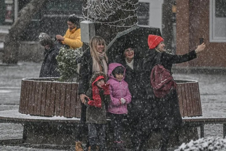 Meteoroloji'den art arda uyarı: İstanbul için saat verildi!