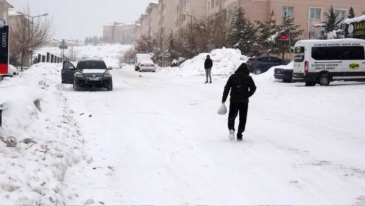 Meteoroloji'den art arda uyarı: İstanbul için saat verildi!