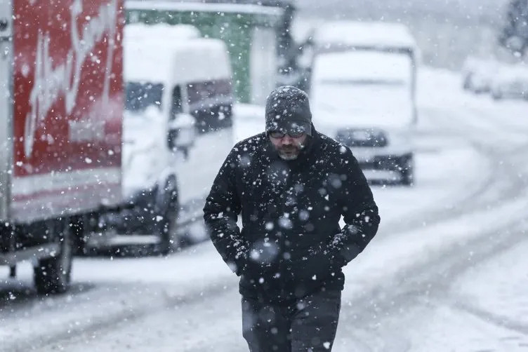 Meteoroloji'den art arda uyarı: İstanbul için saat verildi!