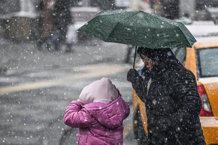 Meteoroloji'den art arda uyarı: İstanbul için saat verildi!