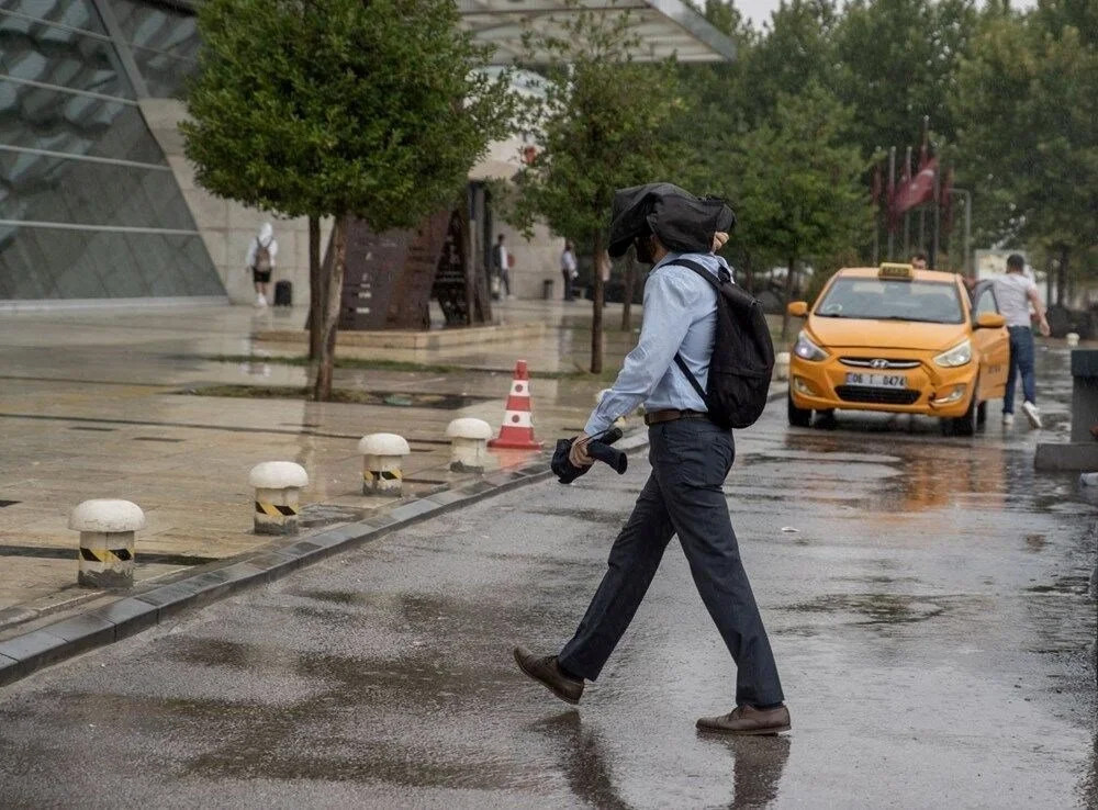 Meteoroloji tarih verdi: İstanbul'a kar geliyor!