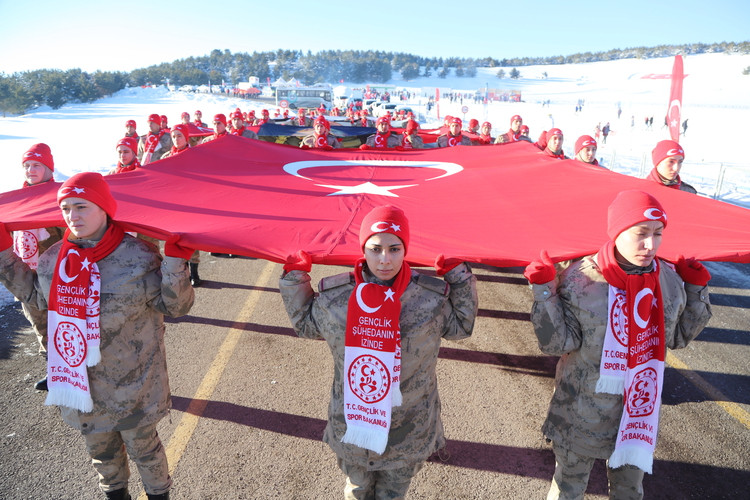 Sarıkamış'ta yürüyüş başladı! 'Bu toprakta izin var'