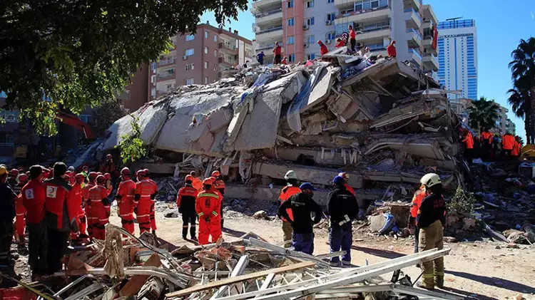 Yıl dönümünde İzmir için deprem uyarısı: Yüzde 60'ı problemli!