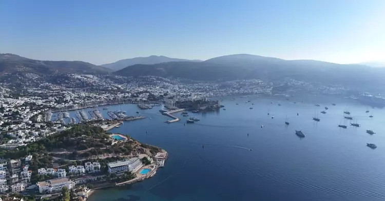 Bodrum’da turizm sezonu uzadı: 1 milyonun üzerinde yabancı turist ağırladı!