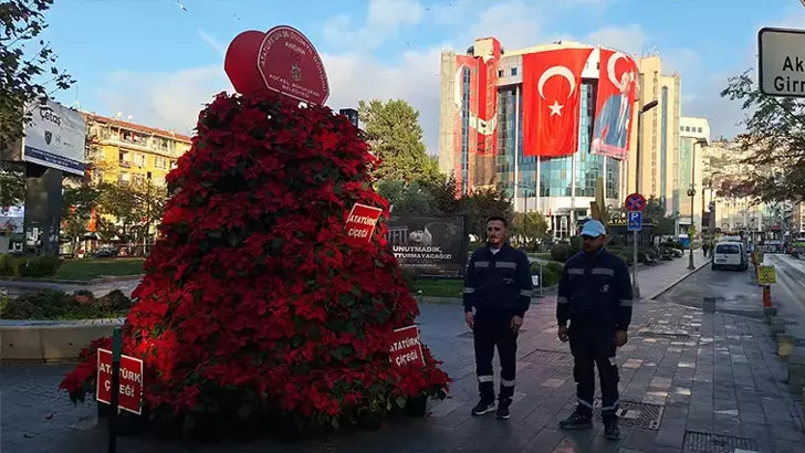 10 Kasım’da saat 09.05’te Türkiye Ata’sını andı: Hayat durdu!