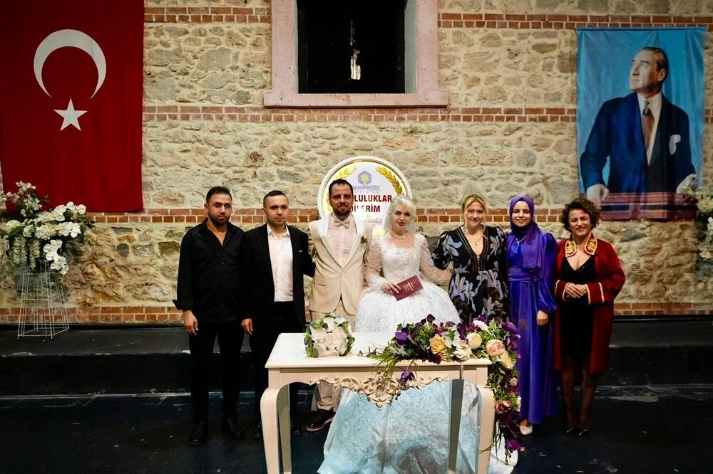 Nikah memuru damat ile evlendiğini mobil bankacılık uygulamasında fark etti!