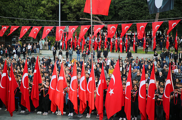 Büyük Önder Atatürk tüm yurtta törenlerle anılıyor!