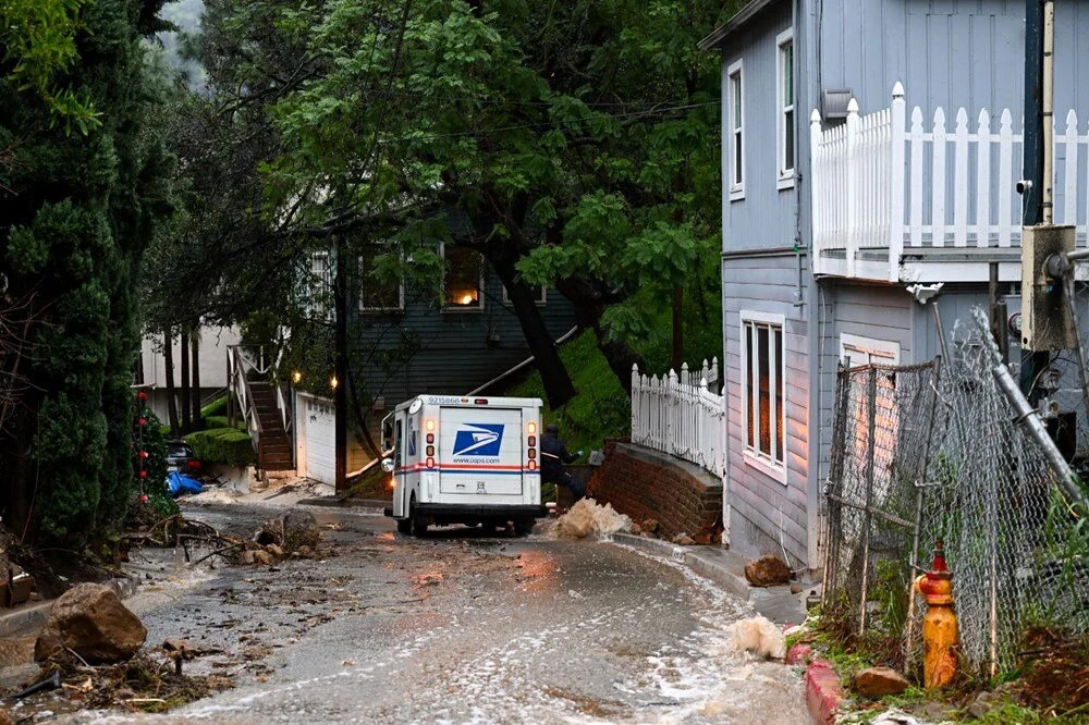 ABD'yi atmosferik nehir fırtınası vurdu!