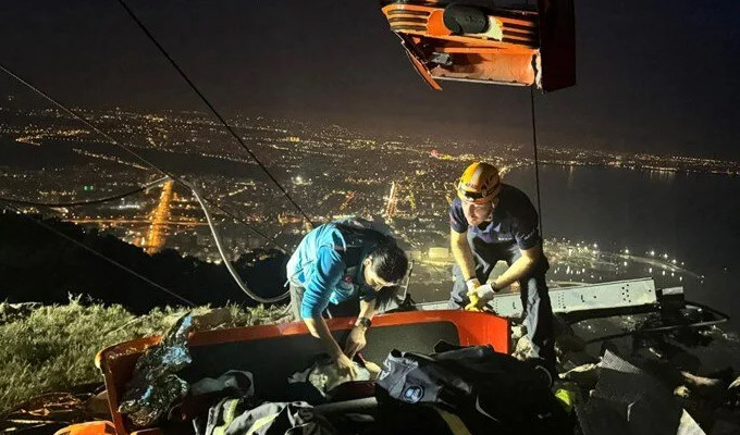 Antalya'da teleferikte mahsur kalan kazazedeler yaşadıklarını anlattı