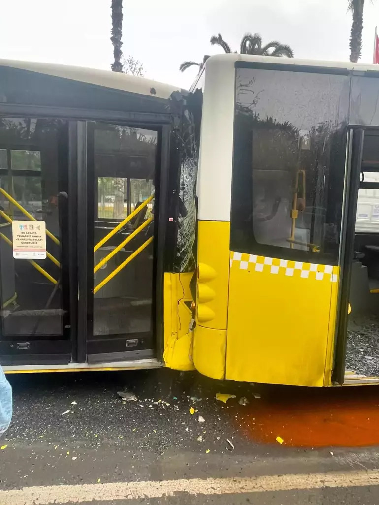 İstanbul'da 2 İETT otobüsü çarpıştı: Yaralılar var!