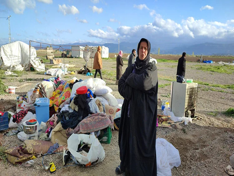 Kuvvetli fırtına ve yağış! Ağaçlar devrildi, minareler yıkıldı