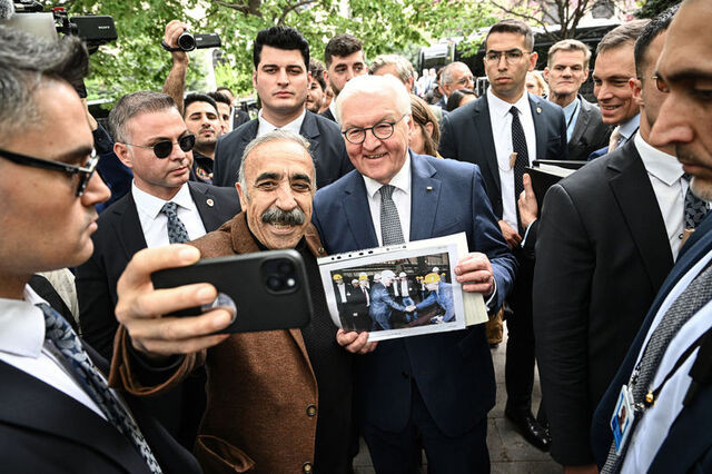 Almanya Cumhurbaşkanı Steinmeier, döner kesti!