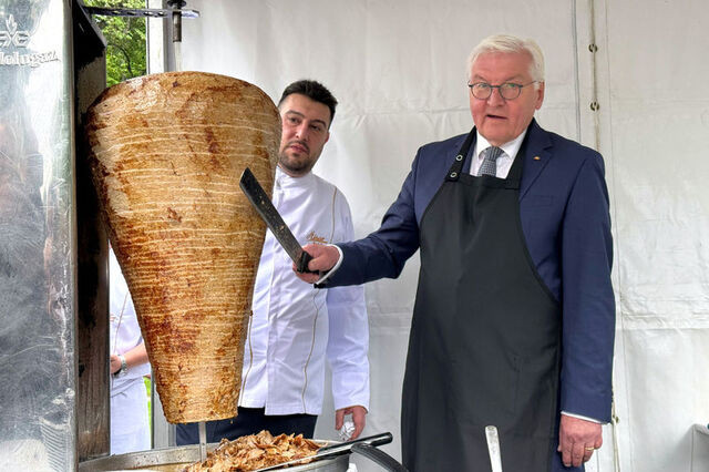 Almanya Cumhurbaşkanı Steinmeier, döner kesti!