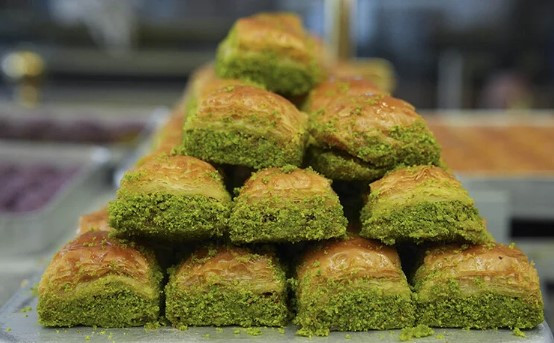 Baklavanın şekeri düştü