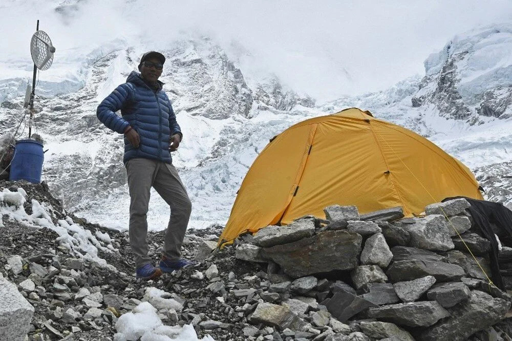 29. zirve rekorunu kırdı: 'Everest Adam'