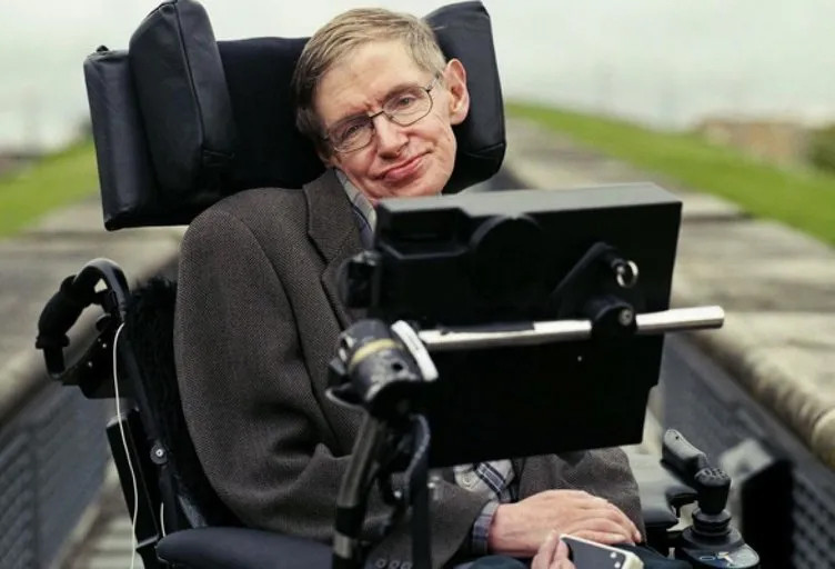 Stephan Hawking ölmeden önce uyarmış: İnsanlığın sonunu getirecek!