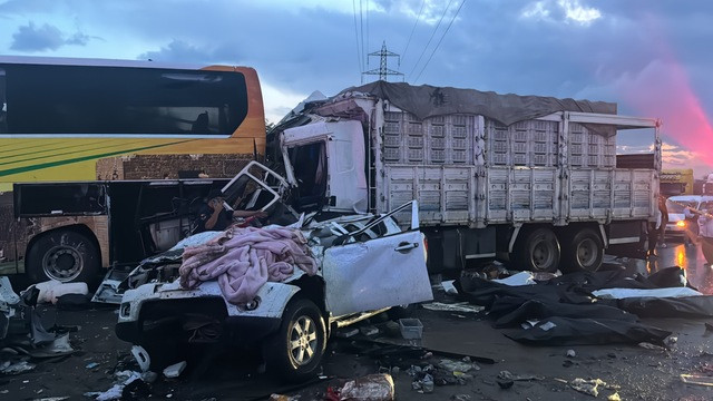 Mersin'deki feci kazanın bilirkişi raporu: Otobüs şoförü tek suçlu!