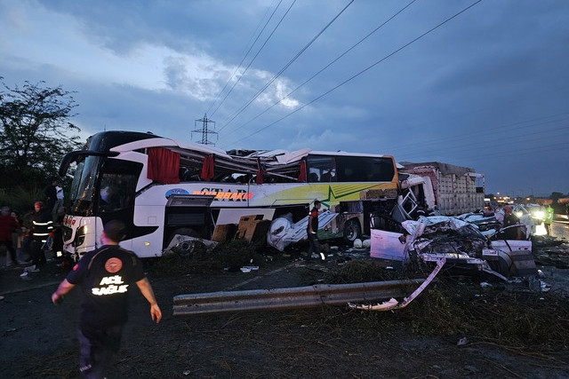 Mersin'deki feci kazanın bilirkişi raporu: Otobüs şoförü tek suçlu!