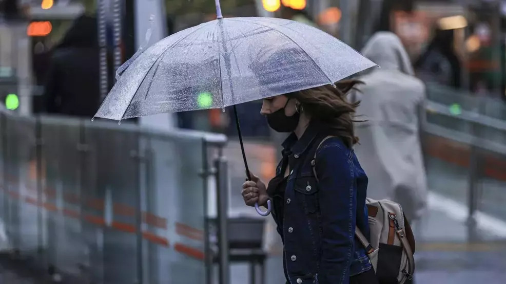 Meteoroloji saat verip uyardı: İstanbullular dikkat!