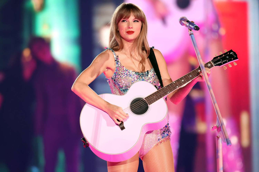 Taylor Swift hayranları için evsizler şehir dışına gönderiliyor!