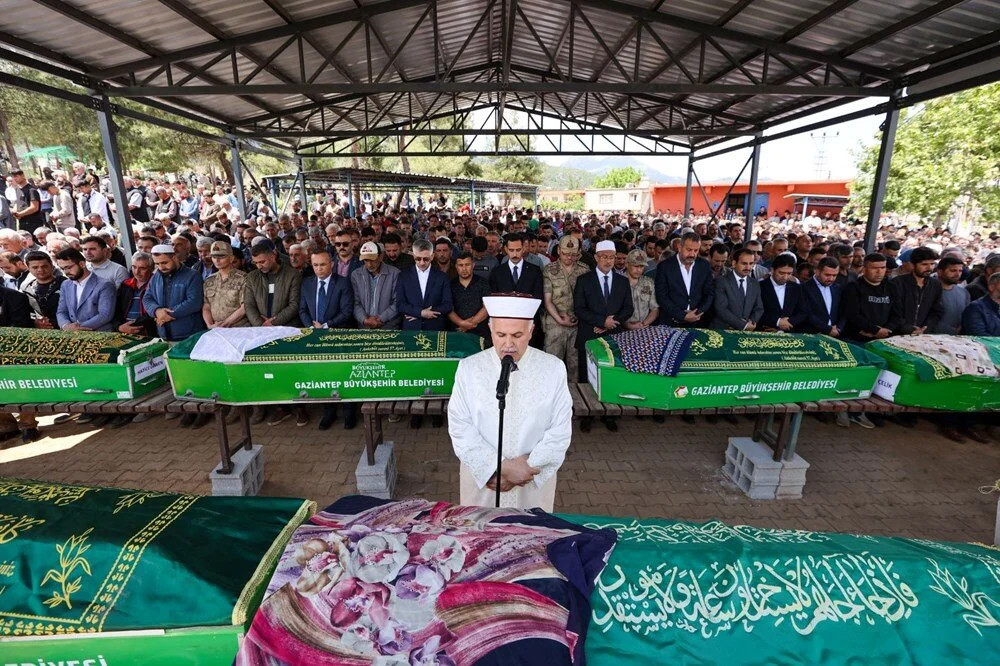 Gaziantep'teki katliam gibi kazada ölenlere veda!