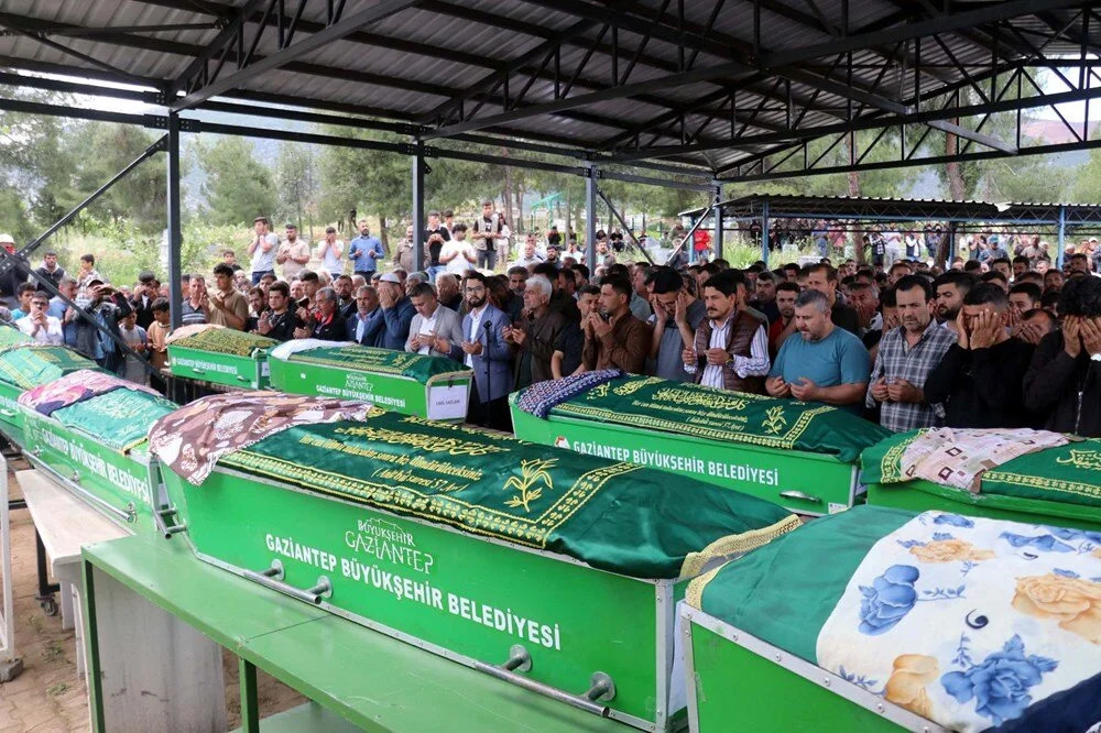 Gaziantep'teki katliam gibi kazada ölenlere veda!