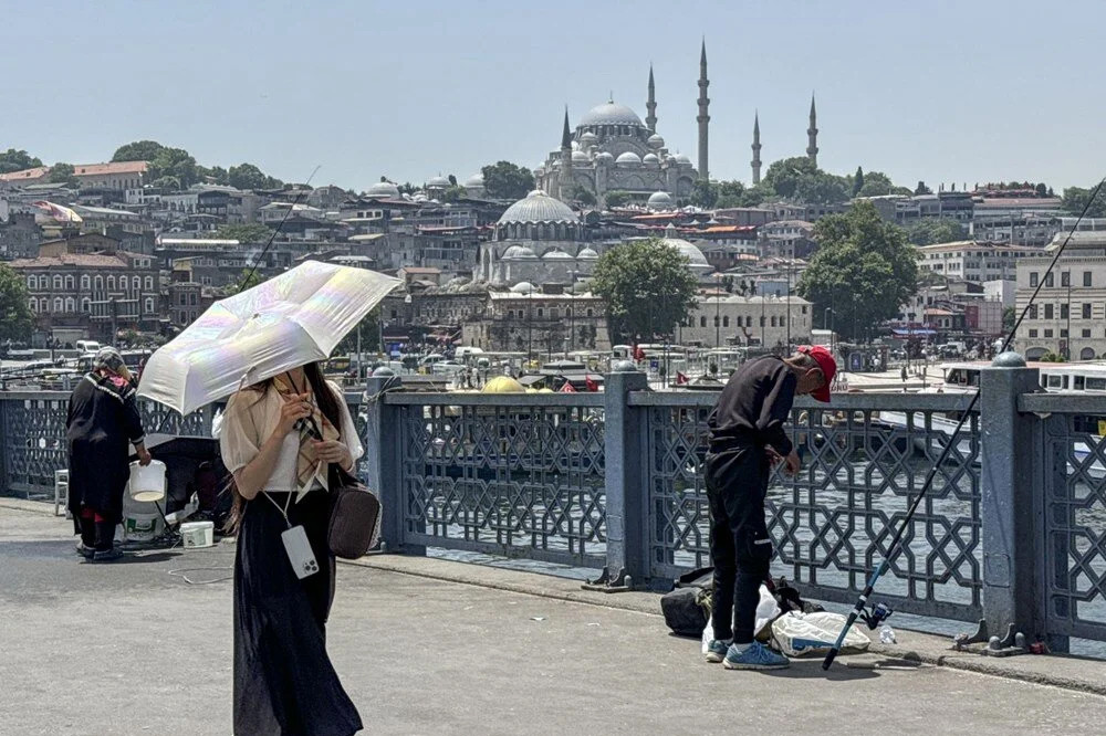 İstanbul'da kavurucu sıcaklık alarmı: AKOM saat verdi!