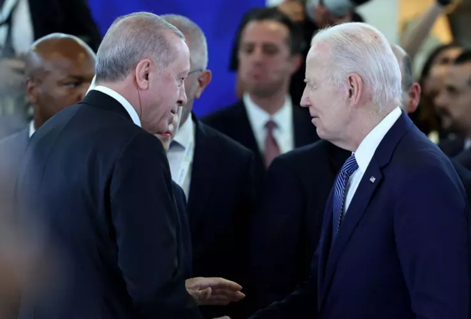 Cumhurbaşkanı Erdoğan ile Joe Biden G7 Zirvesi'nde görüştü