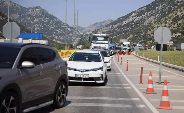 Antalya bayramda 1 milyon tatilci bekliyor: Vali'yi bile arayan var!