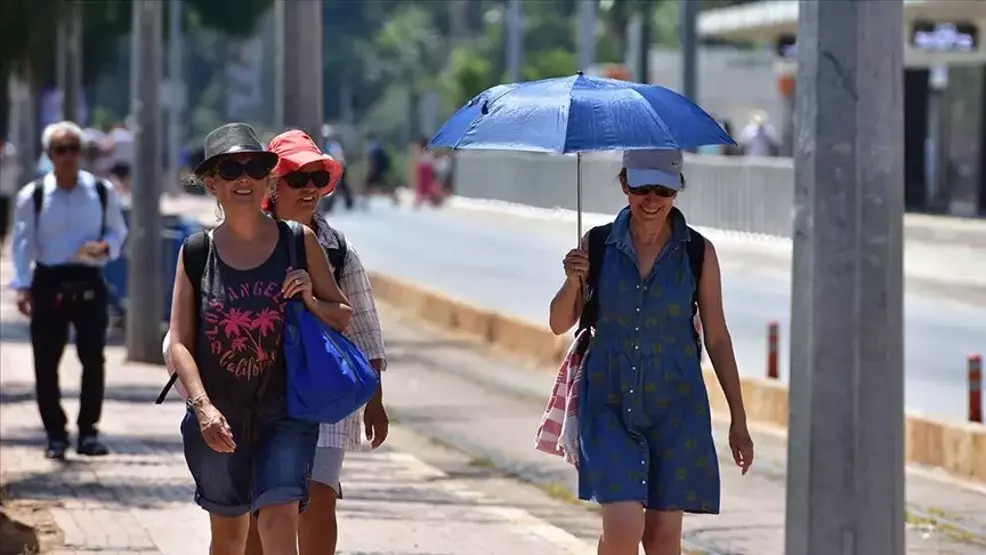 Hava sıcaklıklarıyla ilgili beklenen haber geldi: Kavrulacağız!