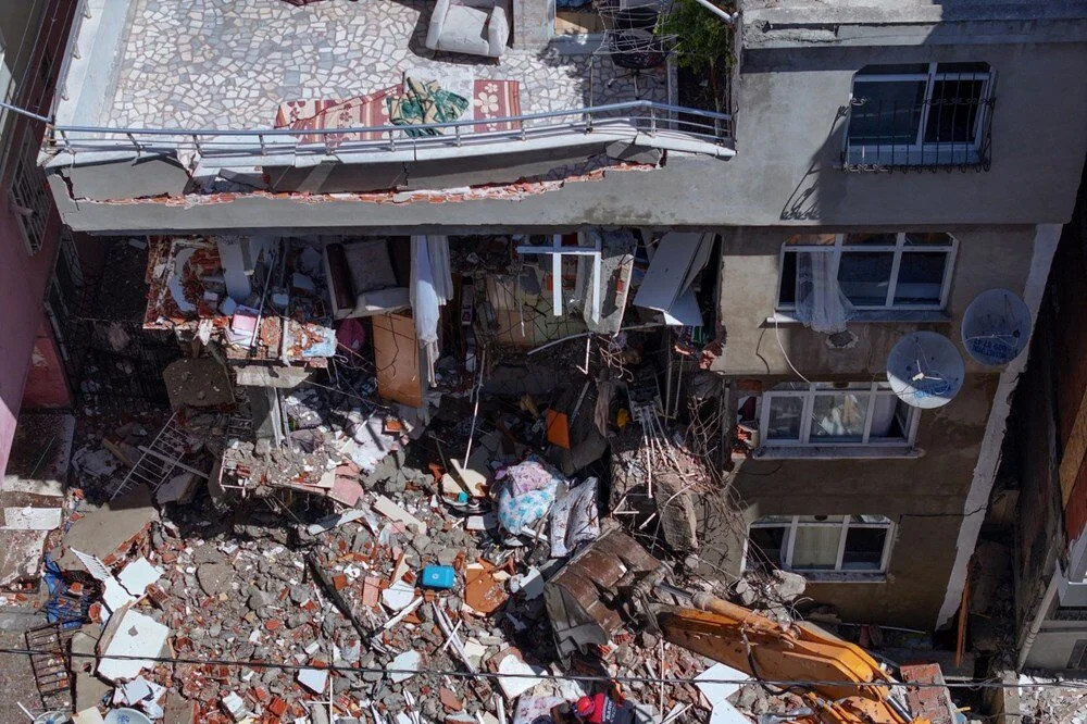 İstanbul'un tabut binaları! Binalar neden çöker?