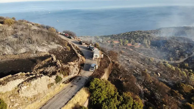 Canları pahasına alevlerin içine daldılar: Assos küle döndü!