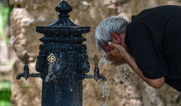 Antalya’da kavurucu sıcaklar: 41 dereceden 43.7'ye yükseldi!