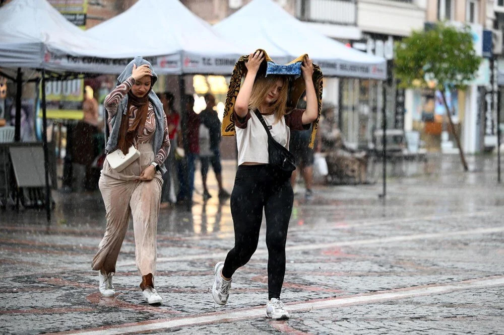 Beklenen sağanak İstanbul'a serinlik getirecek mi?