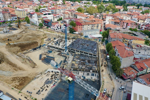 Marmara Depremi'nin 25.yılında yıkımın yaşandığı alanlar yeniden görüntülendi