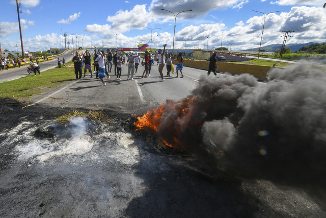 Venezuela'da seçim protestoları sürüyor: Şiddet olayları artıyor!