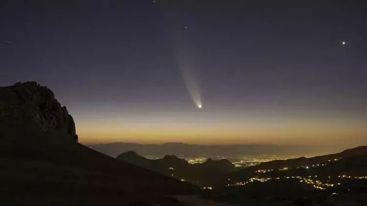 NASA'dan kritik uyarı: Dev asteroit Dünya'ya yaklaşıyor!