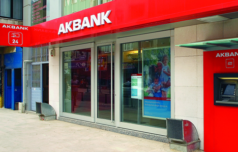 Akbank için iki kurumdan tavsiye