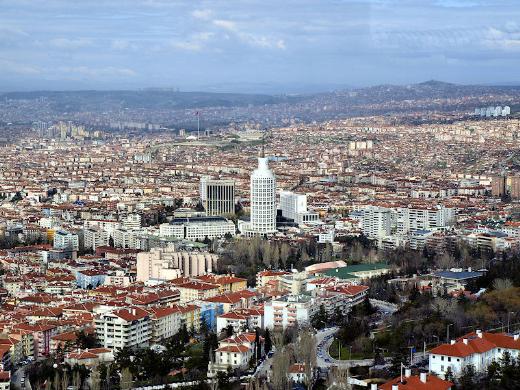 80 milyonuna erkekler, 43 milyonuna kadınlar sahip