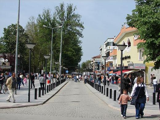 80 milyonuna erkekler, 43 milyonuna kadınlar sahip