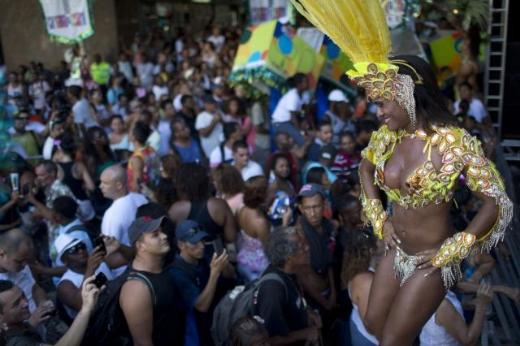 Rio Karnavalı başladı  2013