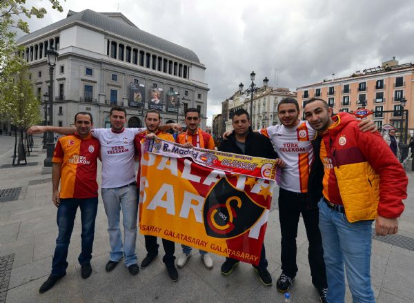 Galatasaray İspanyayı Salladı 