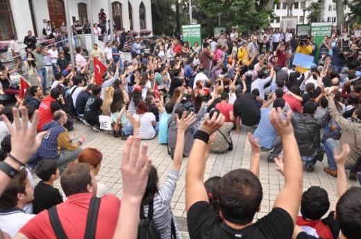 Türkiye Gezi Parkı için uyumadı