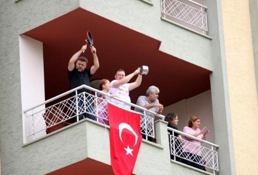 Türkiye Gezi Parkı için uyumadı