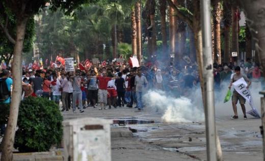 Türkiye Gezi Parkı için uyumadı