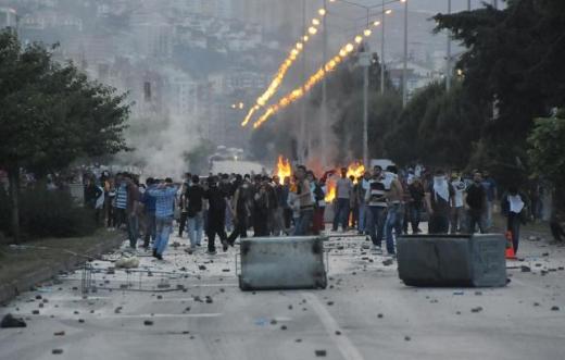 Türkiye Gezi Parkı için uyumadı