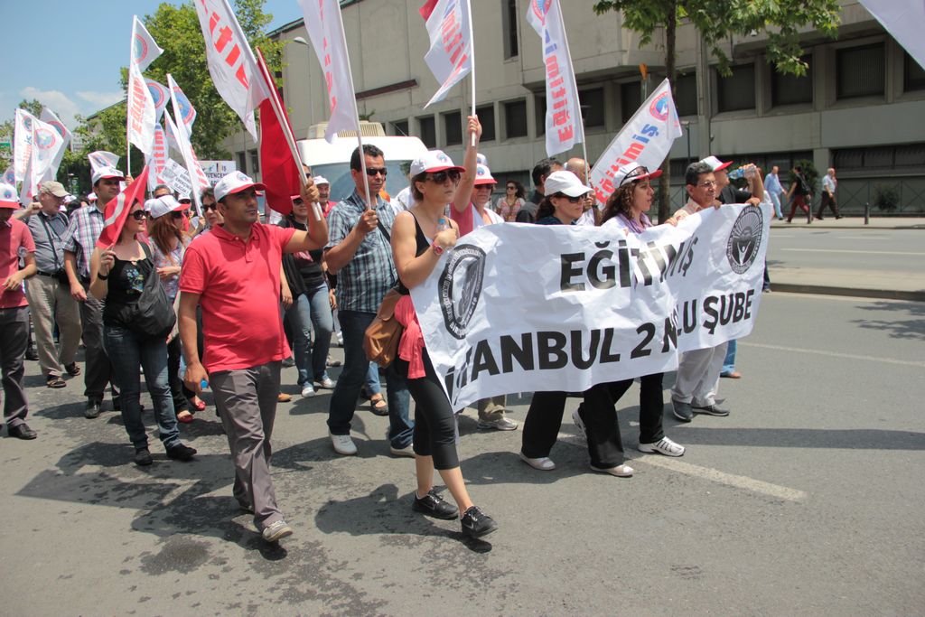 Sendikalar Gezi Parkına yürüyor